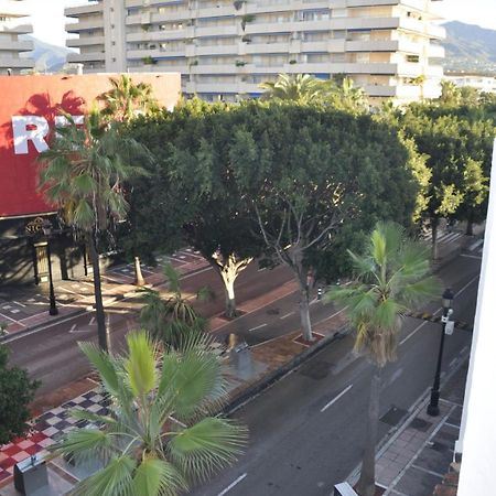 マルベーリャPuerto Banusアパートメント エクステリア 写真